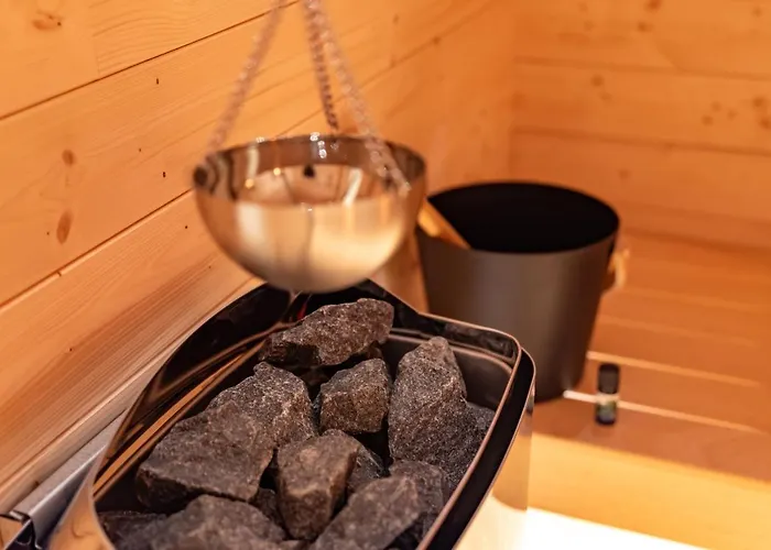 The Shelf - & アパート *